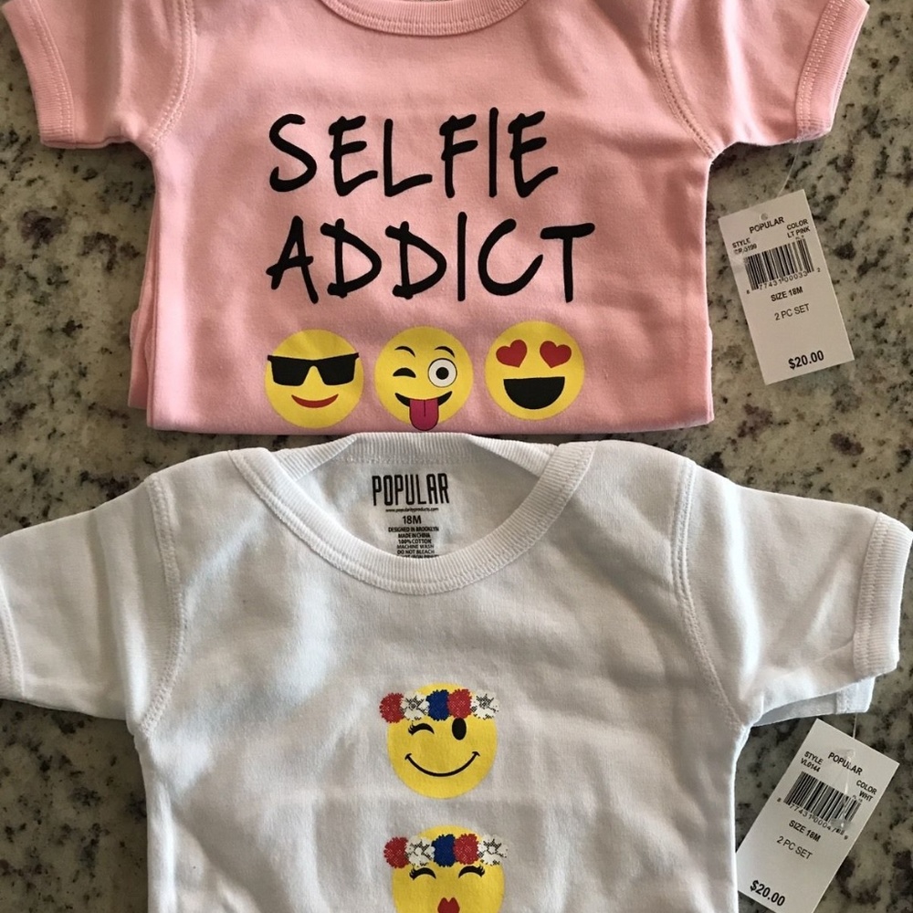 NWT Popular 2 Emoji And 2 Selfie Bodysuits 18M